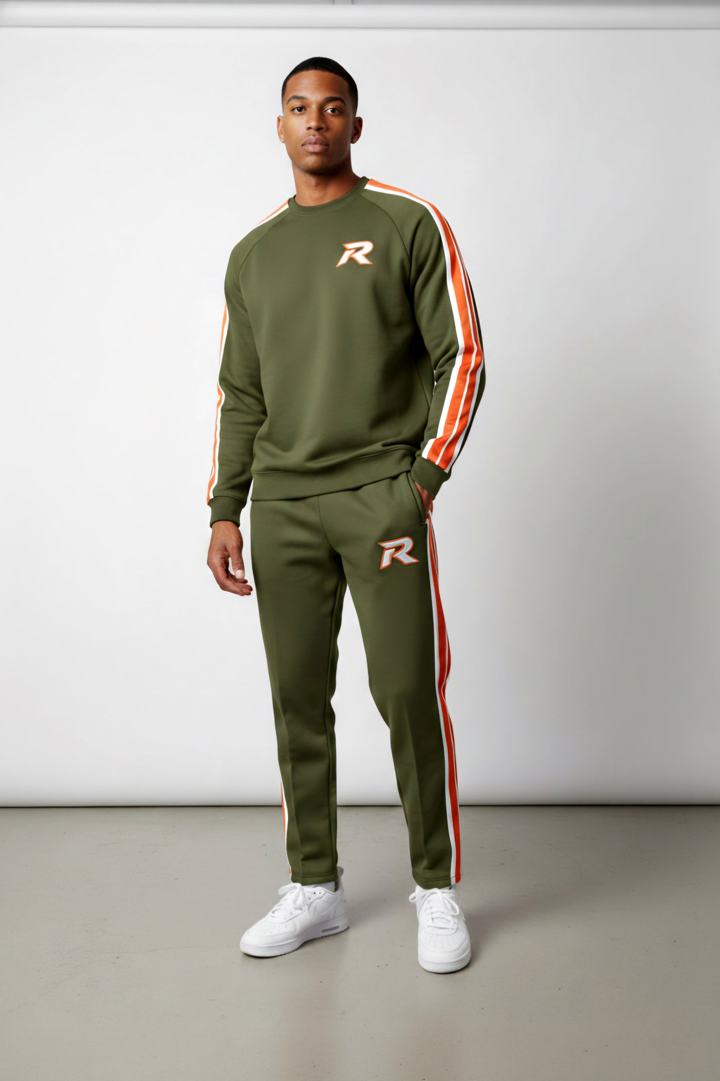 RUNIQUE Signature Tracksuit – Army Green Edition