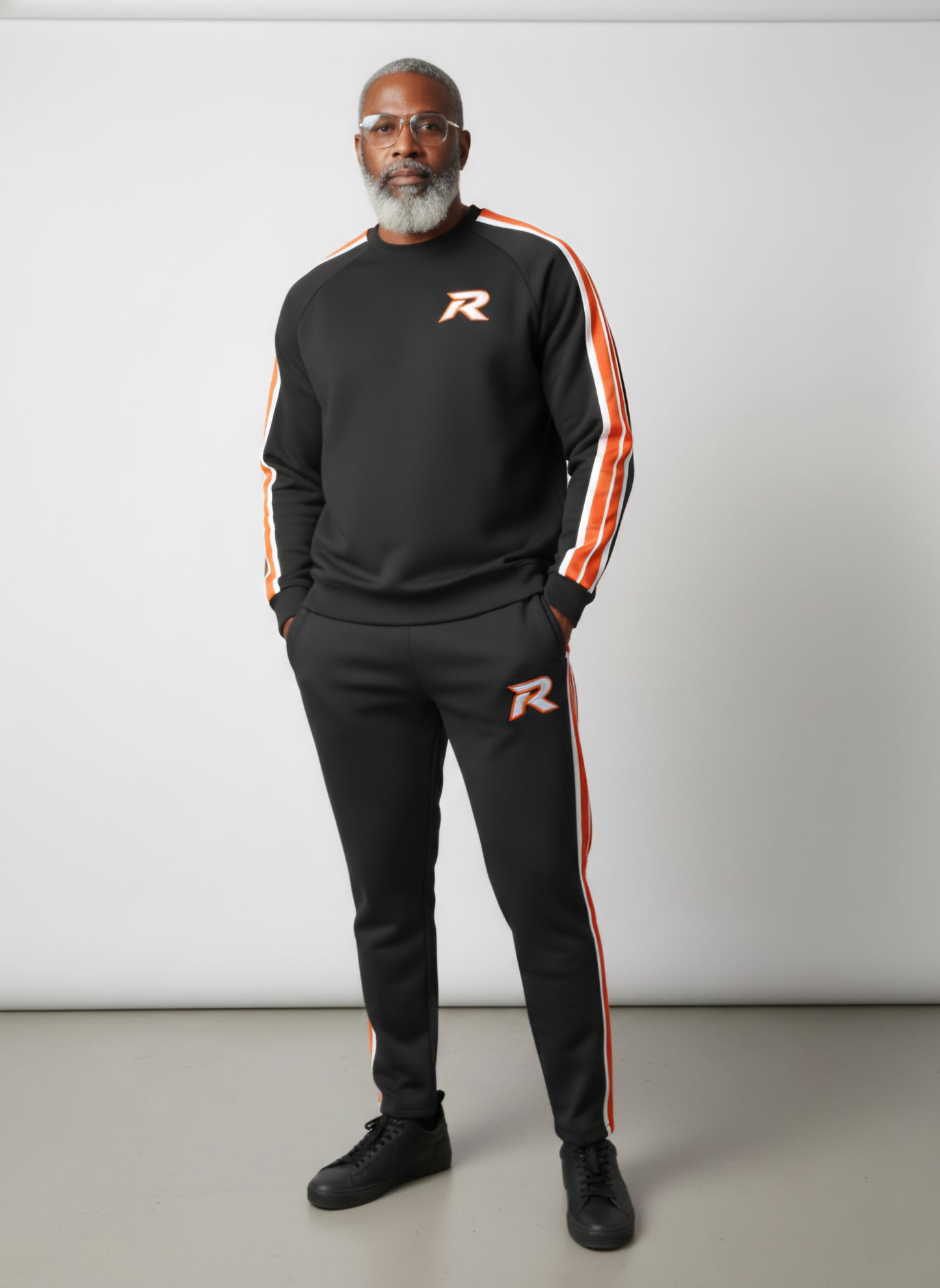 RUNIQUE Signature Tracksuit – Black Edition